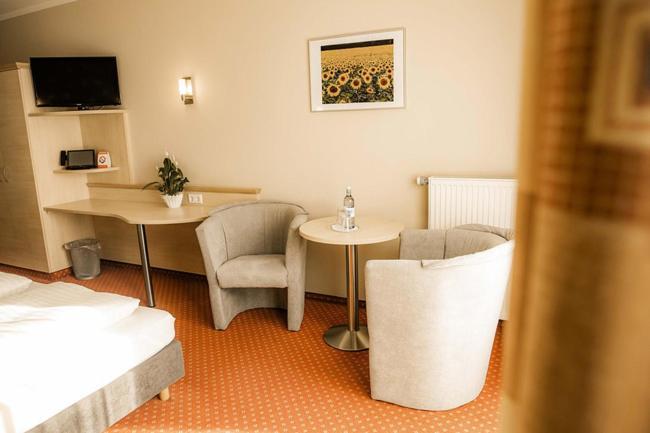 Mueritz-Strandhotel Röbel Екстериор снимка